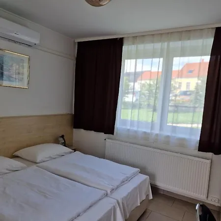 Lencses Apartmanhaz 3*