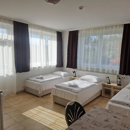 Lencses Apartmanhaz Sopron