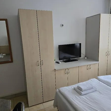 Lencses Apartmanhaz شقة فندقية 3*