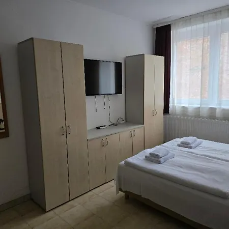 Lencses Apartmanhaz